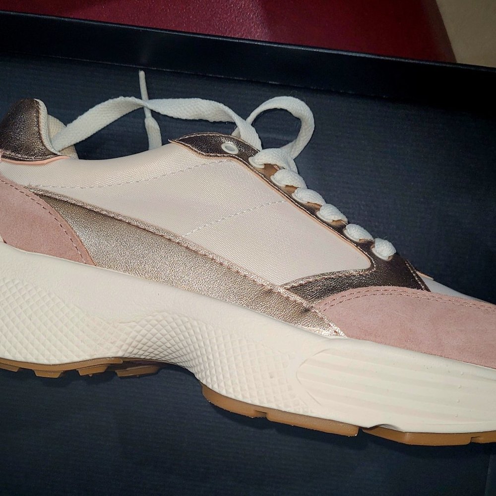 Women's Sneakers  Coach Pale Blush C152 Tech Sneakers NEW AUTHENTIC)